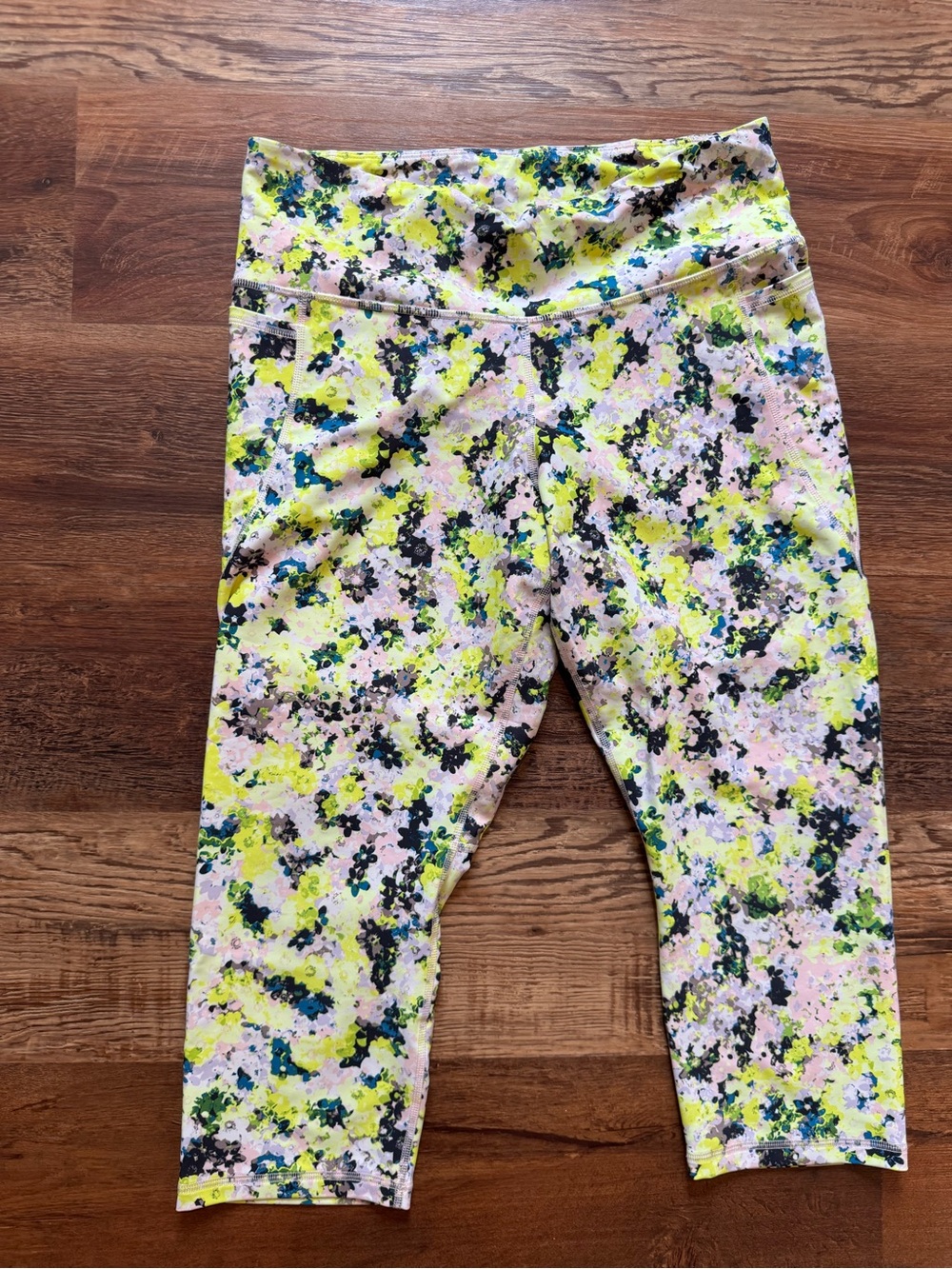 Old Navy Neon Floral Cropped Leggings